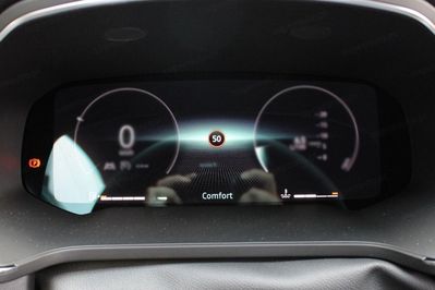 Renault Captur Techno 1.3 TCe mHEV EDC