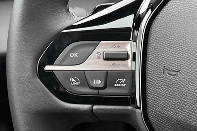 Peugeot 308 Allure S&S e-DCS6 1.2 mHEV