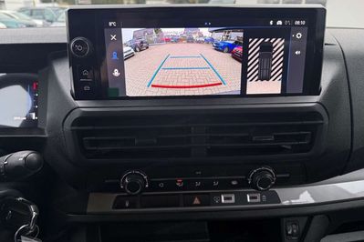 Opel Vivaro XL L2H1 EAT8 Zabudowa Brygadowa