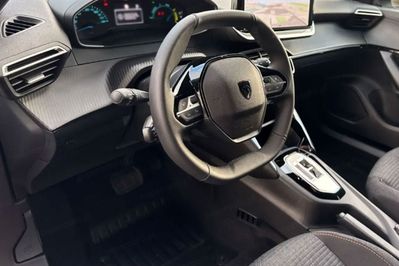 Peugeot 2008 Business e-DCS6 1.2 PureTech mHEV