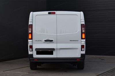 Renault Trafic L2H1 Extra AT9