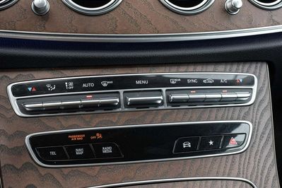 Mercedes E Klasa 220 d Avantgarde