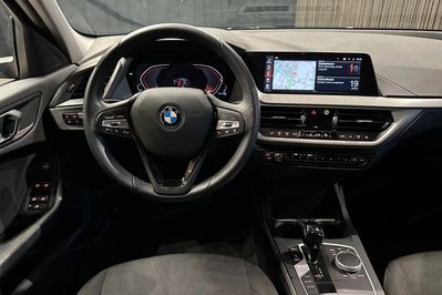 BMW Seria 1 118i Advantage