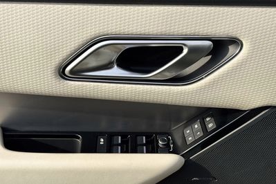 Land Rover Range Rover Velar 2.0 P250 R-Dynamic SE