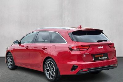 Kia Ceed 1.5 T-GDI mHEV Business Line DCT