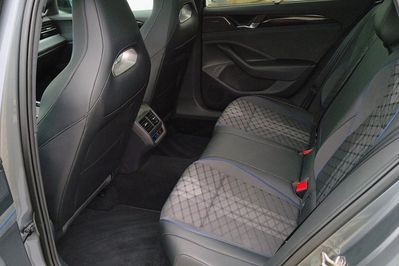 Volkswagen Passat 2.0 Tdi Scr 4MOT r-Line Plus Dsg