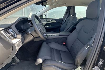 Volvo XC60 B5 B AWD Plus Dark