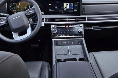 Hyundai Santa Fe 1.6 T-GDI HEV Platinum 4WD aut 5os.