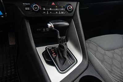 Kia Niro 1.6 GDI Hybrid M