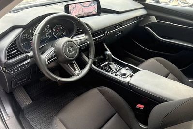Mazda 3 2.0 Exclusive-Line