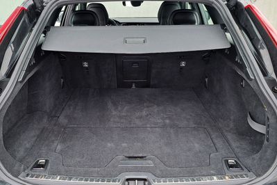 Volvo V90 Cross Country D5 AWD Pro