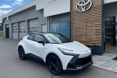 Toyota C-HR GR Sport 2.0 Hybrid Dynamic Force Plug-in