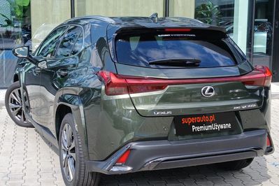 Lexus UX 300h F Sport AWD