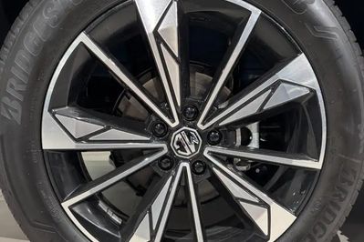 MG HS 1.5T HEV+ Exclusive aut