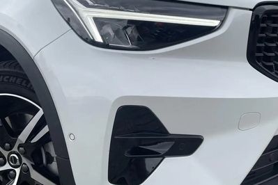 Volvo XC40 B4 Plus Dark