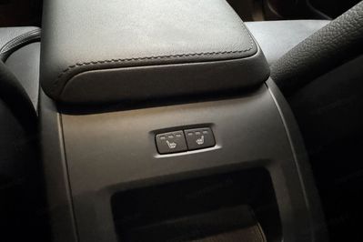 Volvo XC60 B5 B AWD Plus Dark