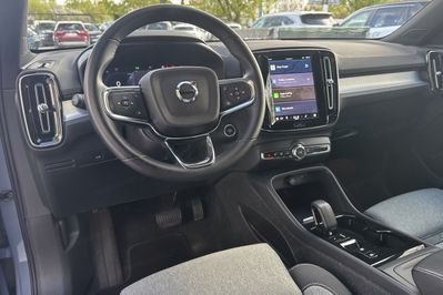 Volvo XC40 B3 Plus Dark