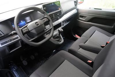 Opel Vivaro Extra Long L2H1 Zabudowa Brygadowa