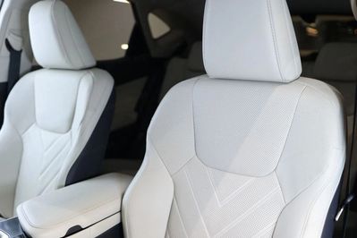 Lexus NX 450h+ Omotenashi AWD