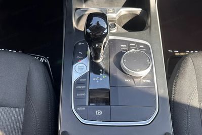 BMW Seria 1 118i Advantage aut