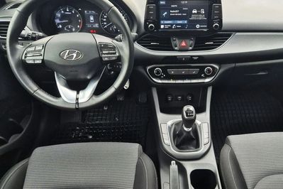 Hyundai i30 1.5 t-Gdi 48V Modern