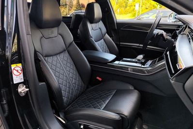 Audi A8 S8 TFSI quattro