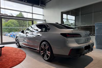 BMW Seria 7 740d xDrive M Sport