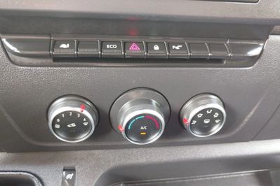 Renault Master 2.3 dCi L2H2 Extra