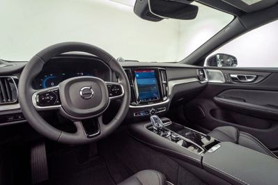 Volvo S60 T8 AWD Plug-In Hybrid Polestar Engineered