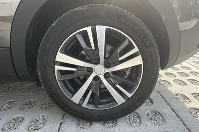 Peugeot 3008 Allure Pack 1.2 PureTech  S&S EAT8