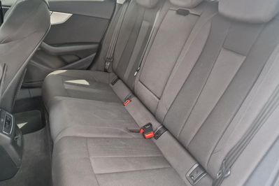 Audi A4 Avant 35 TFSI