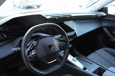 Peugeot 408 1.2 PureTech Allure