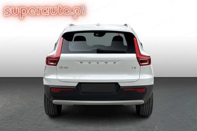 Volvo XC40 T3 Momentum Pro