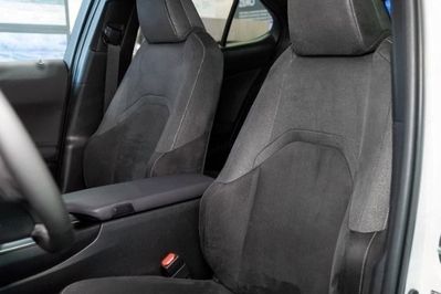 Lexus UX 300h Business