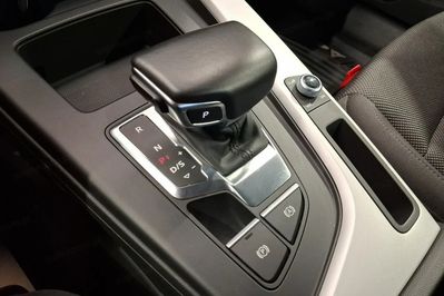 Audi A4 35 TFSI mHEV S tronic