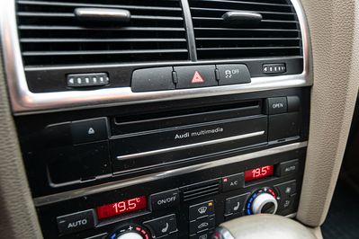 Audi Q7 3.0 TDI DPF quattro Tiptr.