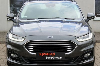 Ford Mondeo 2.0 Hybrid Trend
