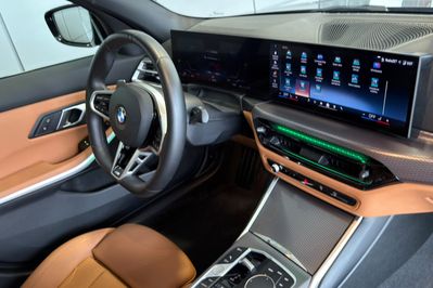 BMW Seria 3 318i M Sport aut