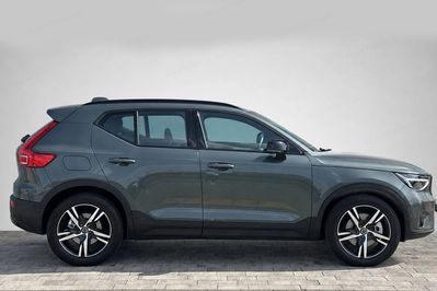 Volvo XC40 B3 Plus Dark aut