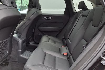 Volvo XC60 T6 Plug-In Hybrid AWD Plus Dark aut