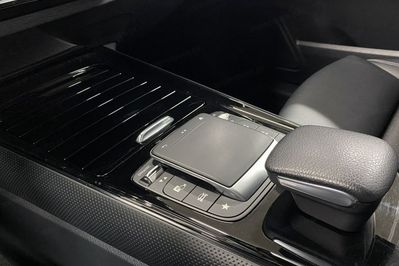 Mercedes GLB 200
