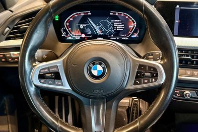 BMW Seria 1 118i M Sport aut