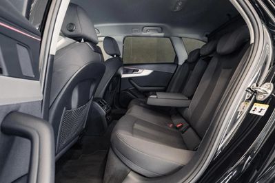 Audi A4 40 Tfsi Mhev s Line s Tronic