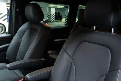 Mercedes V Klasa 300 d 4-Matic 9G-Tronic Avantgarde (ekstra dł)