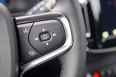 Volvo XC40 B4 Plus Black Edition