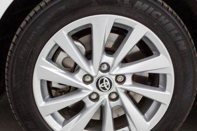 Toyota Camry 2.5 Hybrid Comfort CVT