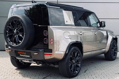 Land Rover Defender 110 P635 V8 Octa
