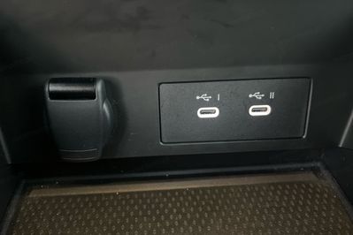 Renault Captur Techno 1.6 E-Tech Hybrid AT