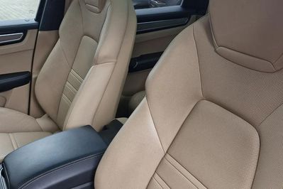 Porsche Cayenne E-Hybrid Platinum Edition