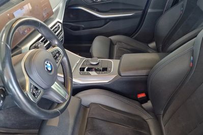BMW Seria 3 320d xDrive mHEV M Sport aut